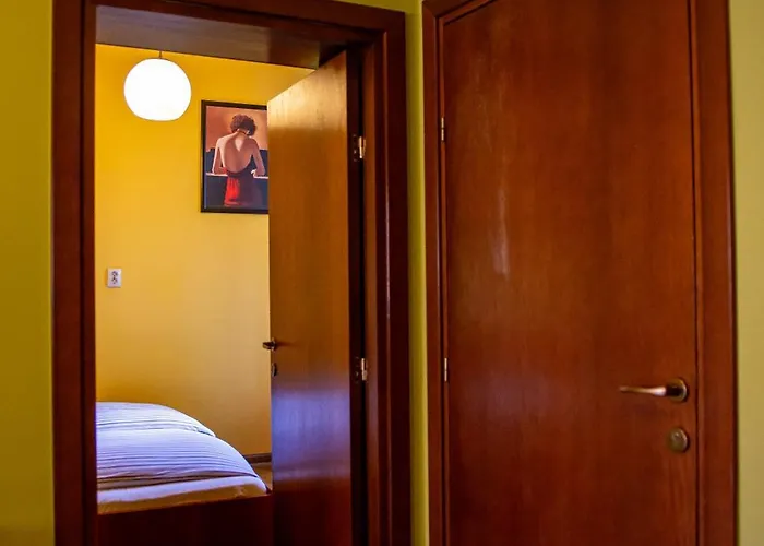 Апартаменти Pilvax Nr 3 *